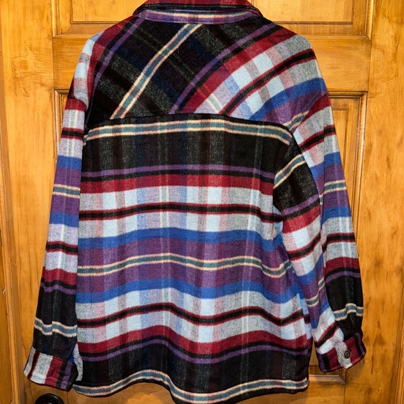 NWT shacket - Picture 2 of 2